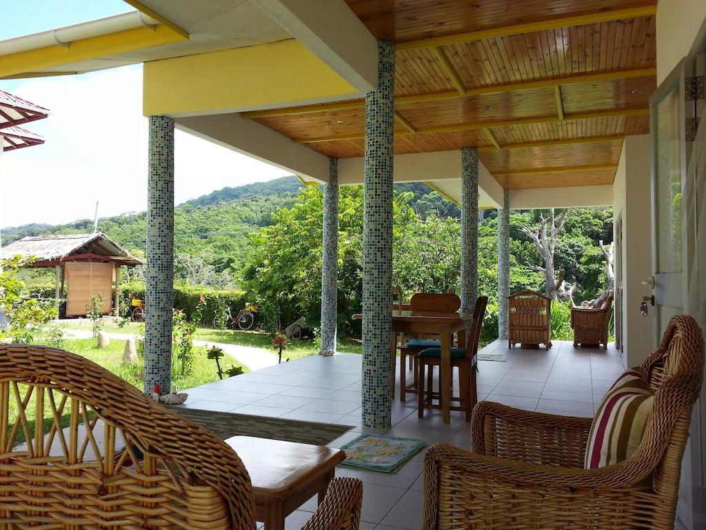 Zanboza Guesthouse La Digue Exterior photo
